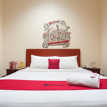 Reddoorz Plus Near Plaza Blok M Jakarta Luaran gambar