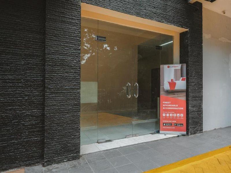 Reddoorz Plus Near Plaza Blok M Jakarta Luaran gambar