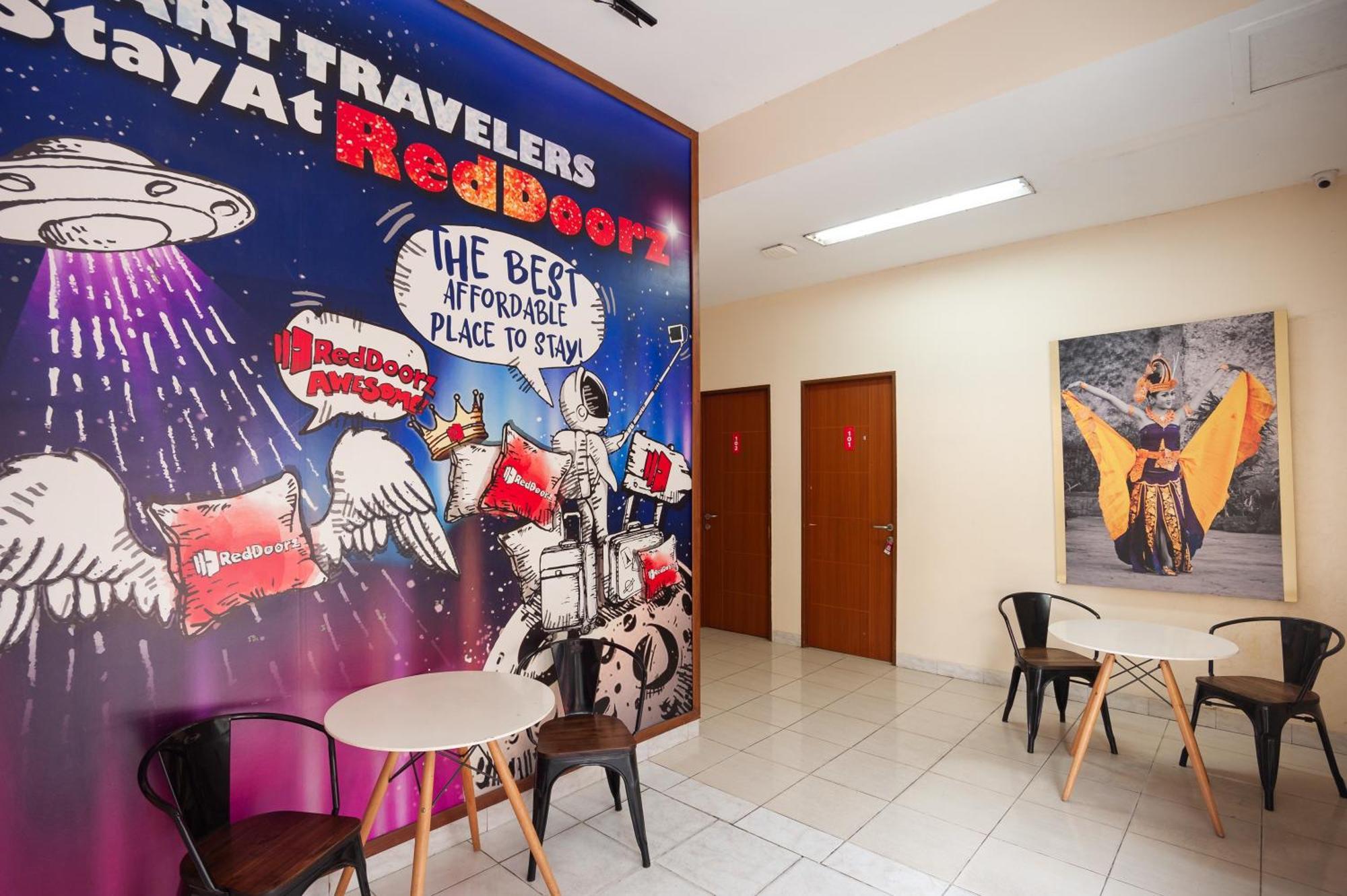 Reddoorz Plus Near Plaza Blok M Jakarta Luaran gambar