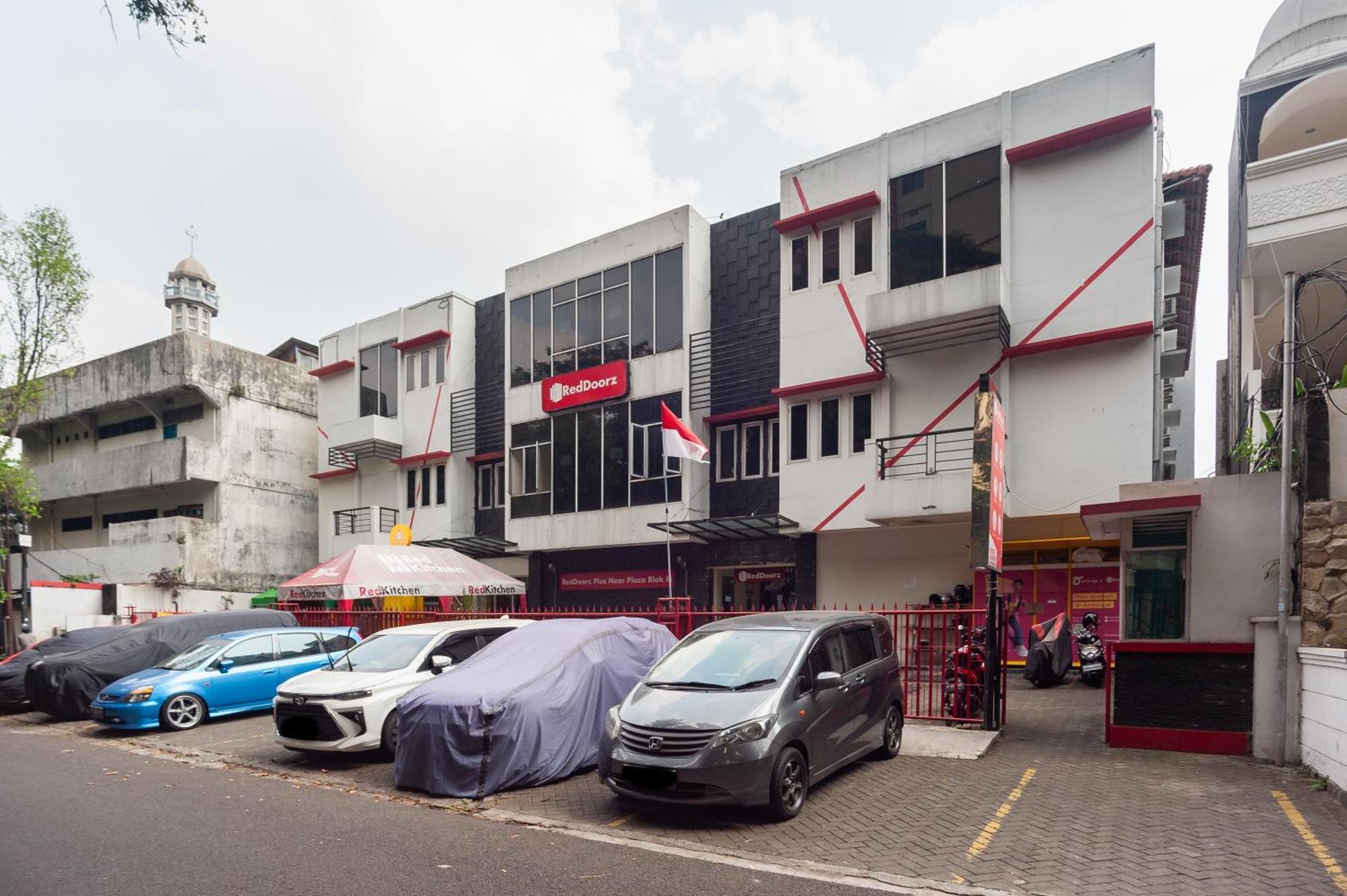 Reddoorz Plus Near Plaza Blok M Jakarta Luaran gambar