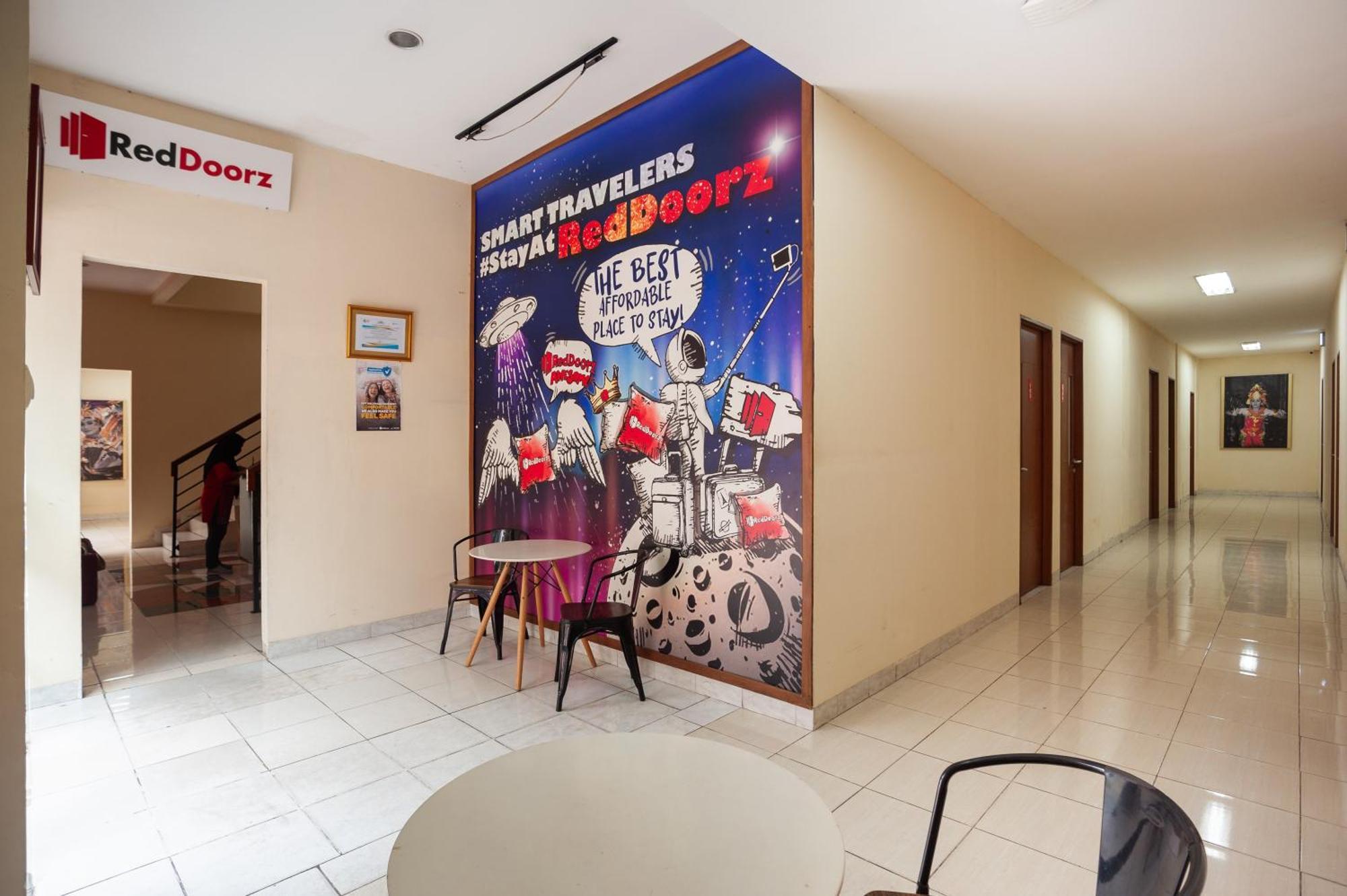 Reddoorz Plus Near Plaza Blok M Jakarta Luaran gambar
