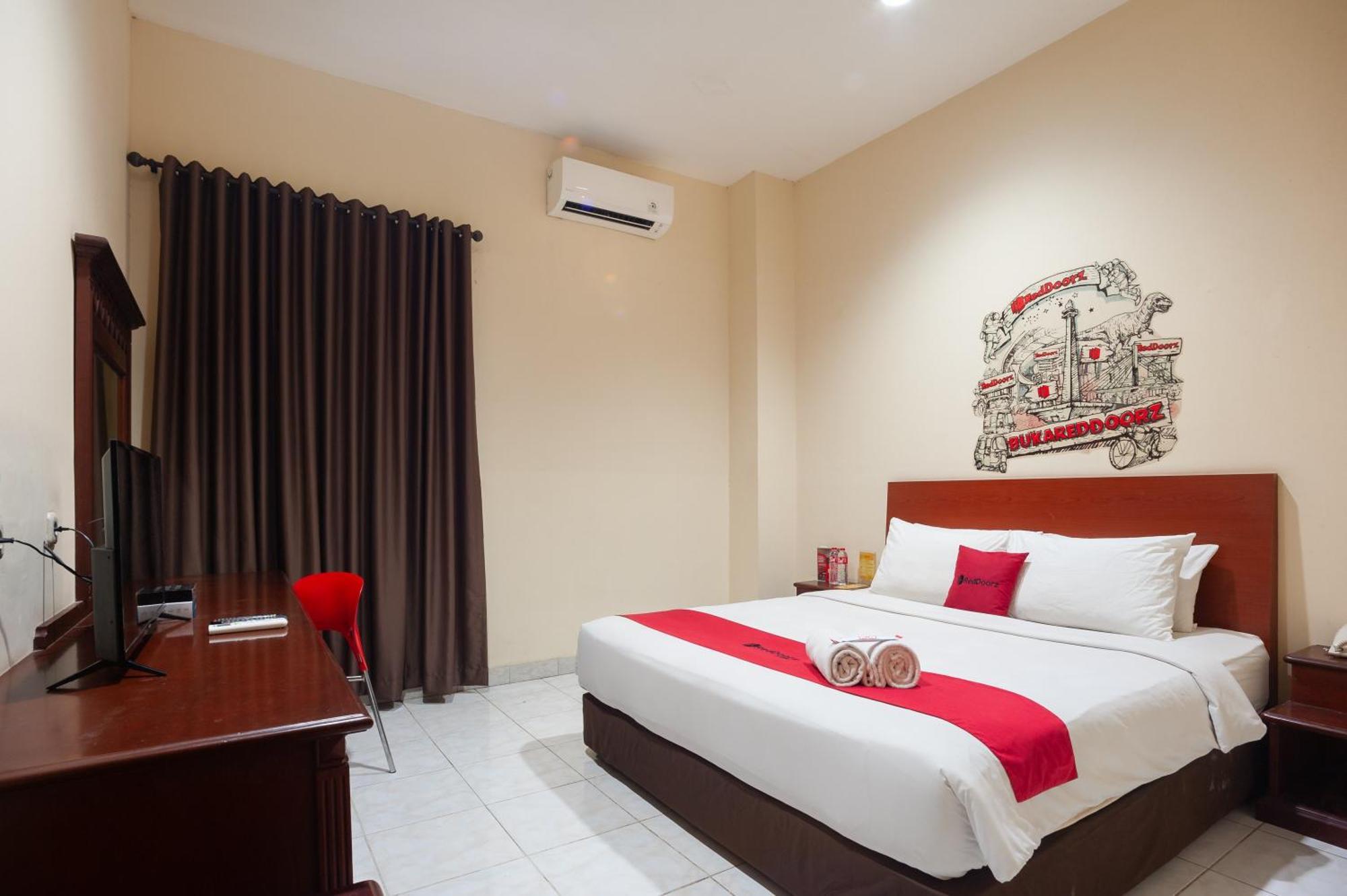 Reddoorz Plus Near Plaza Blok M Jakarta Luaran gambar