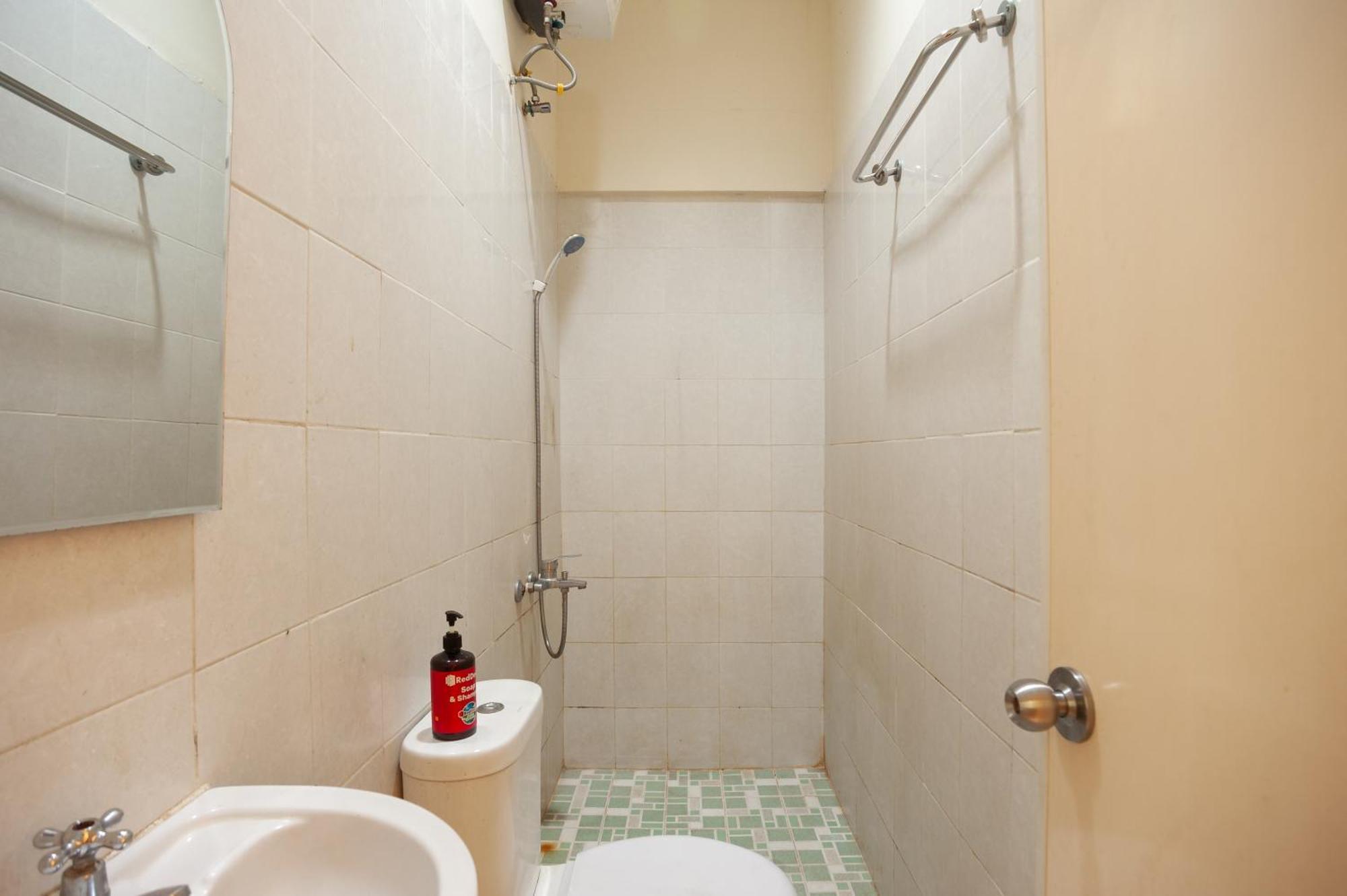 Reddoorz Plus Near Plaza Blok M Jakarta Luaran gambar