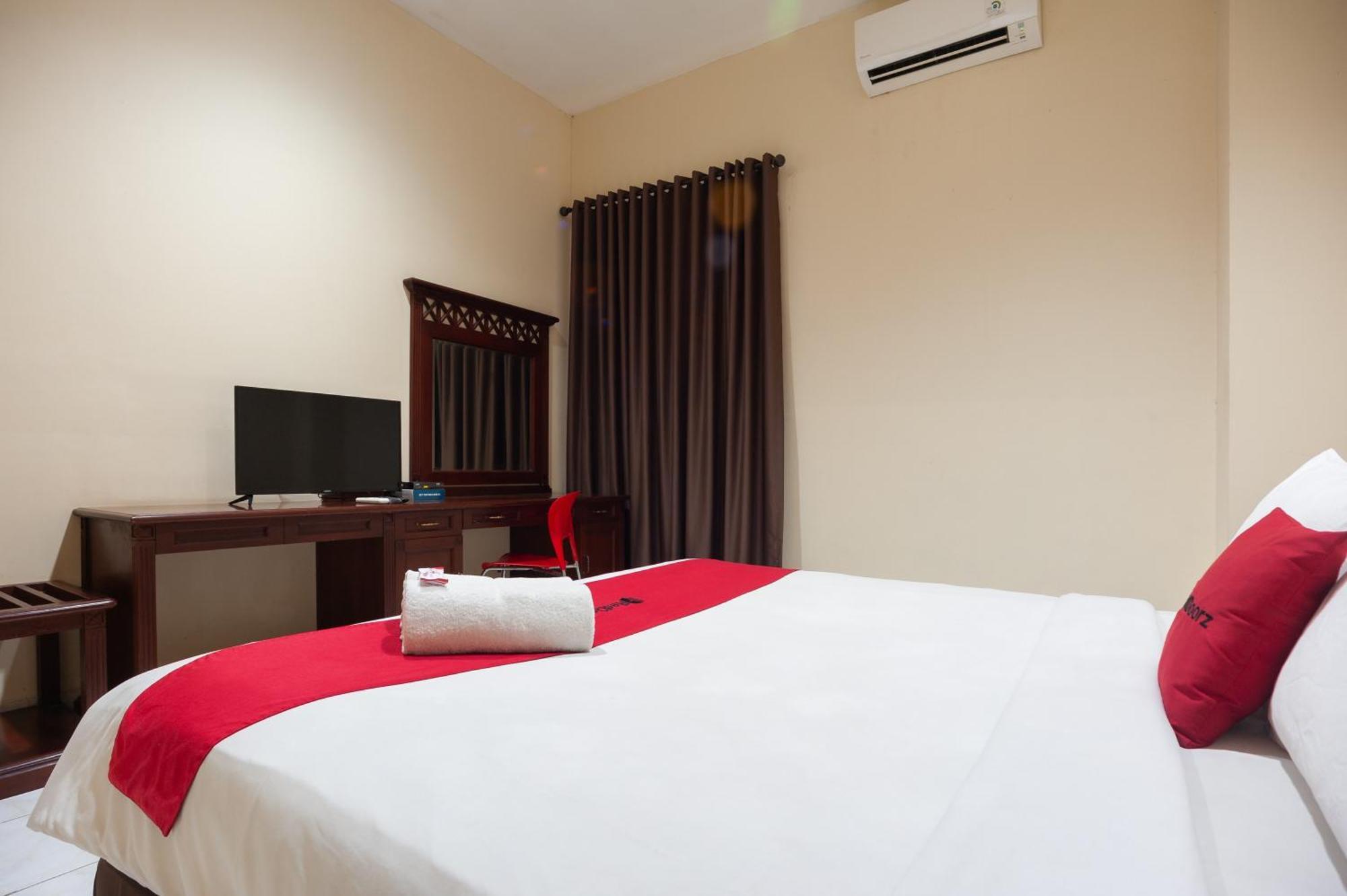 Reddoorz Plus Near Plaza Blok M Jakarta Luaran gambar