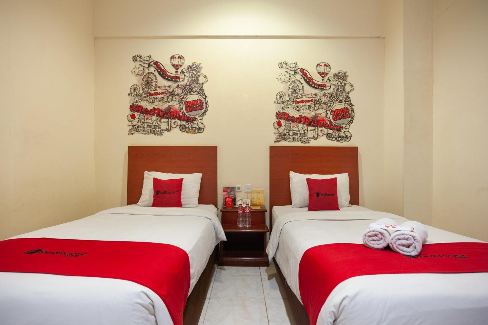 Reddoorz Plus Near Plaza Blok M Jakarta Luaran gambar